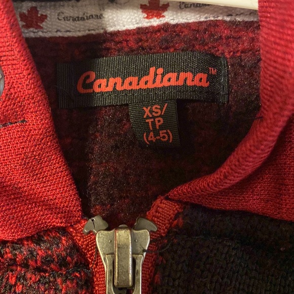 Canadian zip up hoodie - Picture 2 of 3
